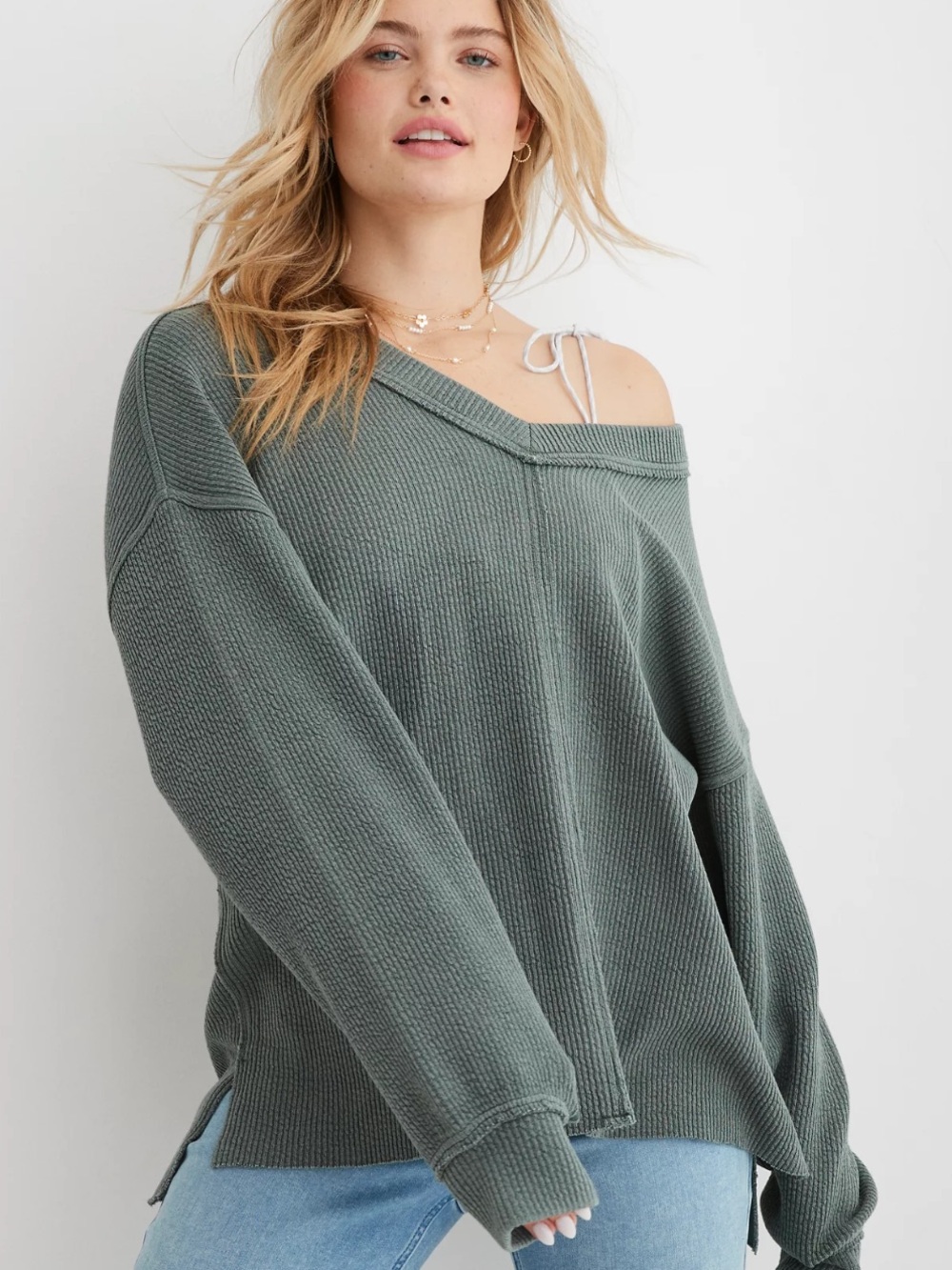 Aerie Wonder Textured V-Neck Sweatshirt - Picture 2 of 8